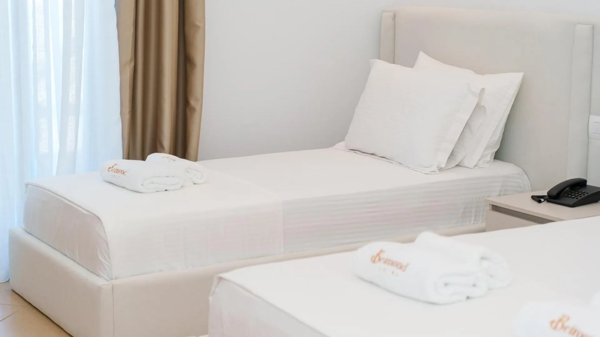 Belmond Hotel Ksamil Apartment